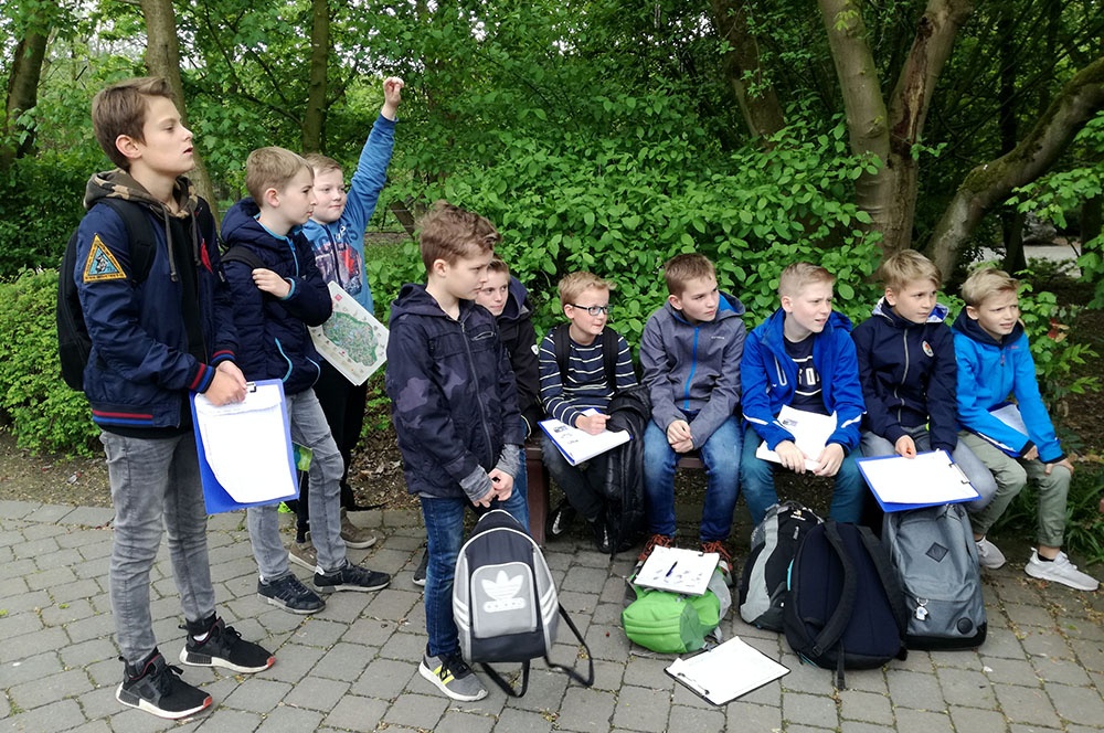 Zoo 2